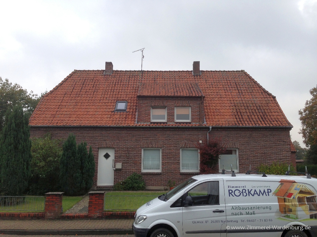 Vorher: Dachsanierung Einfamilienhaus Zimmerei Karsten Roßkamp Wardenburg LK Oldenburg
